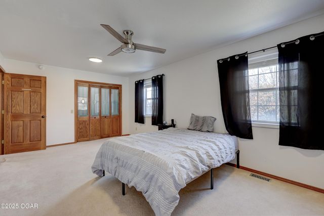 2902 N Michigan Avenue, Joplin, MO 64801