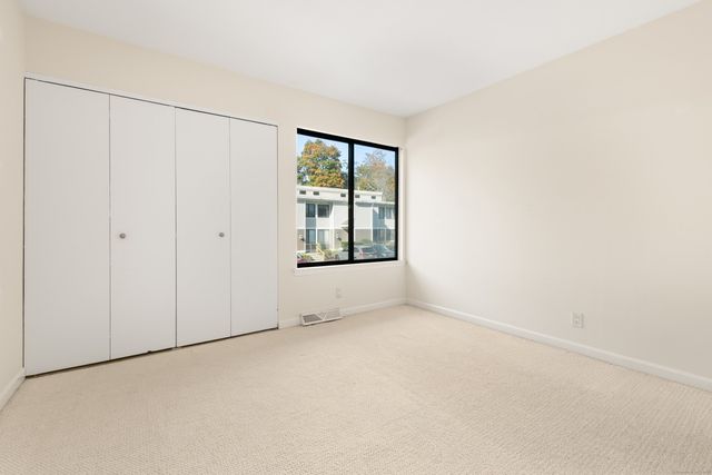9 Cook Close 9, Ridgefield, CT 06877