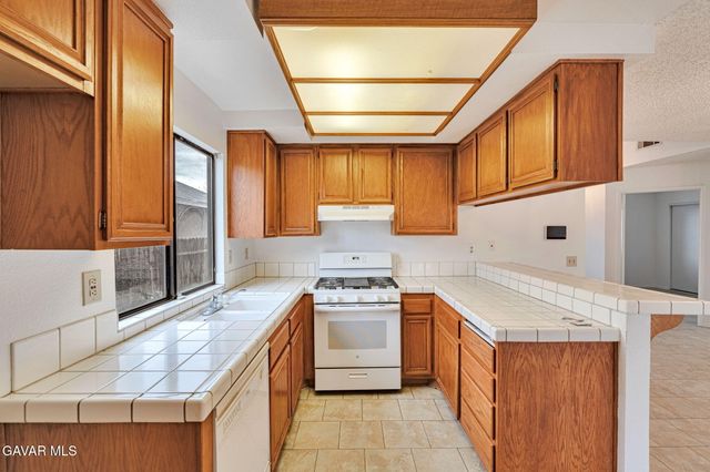 2021 Buckwheat Avenue, Rosamond, CA 93560