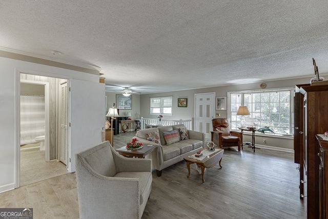 329 RIVERBEND Drive, Royston, GA 30662