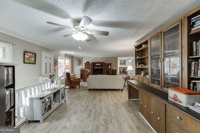 329 RIVERBEND Drive, Royston, GA 30662