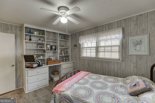 329 RIVERBEND Drive, Royston, GA 30662