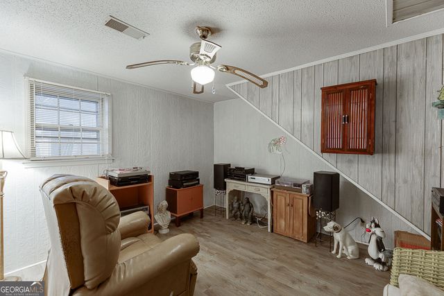 329 RIVERBEND Drive, Royston, GA 30662