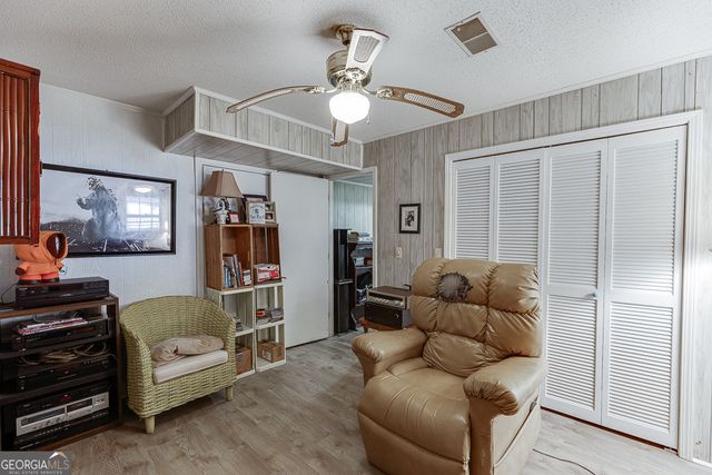 329 RIVERBEND Drive, Royston, GA 30662