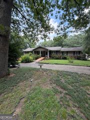 329 RIVERBEND Drive, Royston, GA 30662
