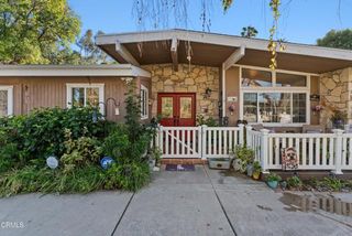 23508 Canzonet Street, Woodland Hills (los Angeles), CA 91367