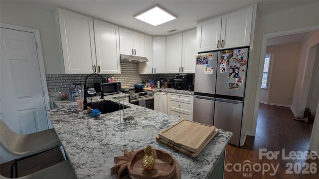 3218 Silver Pond Court, Charlotte, NC 28210