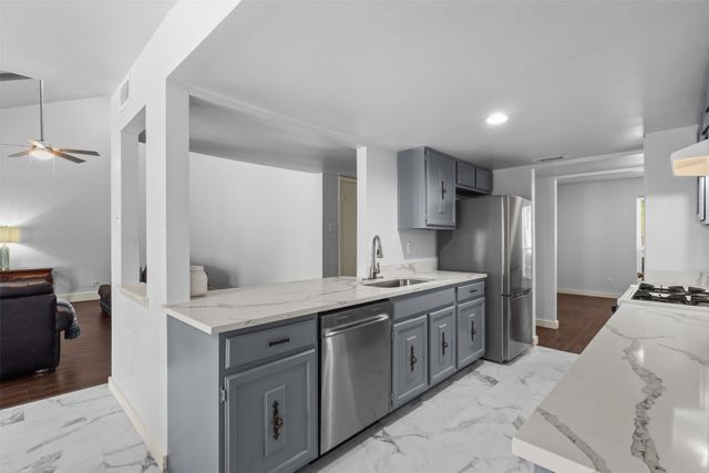 1007 Elk Grove Drive, Richardson, TX 75081