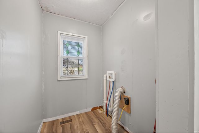 708 15th Street, Bedford, IN 47421