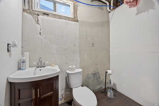 708 15th Street, Bedford, IN 47421