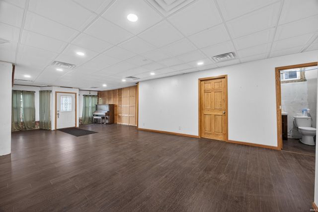 708 15th Street, Bedford, IN 47421