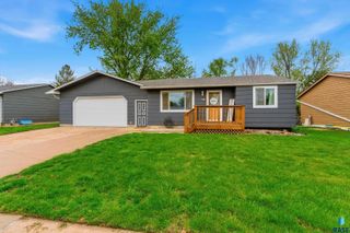 6212 W 59th St Street, Sioux Falls, SD 57106