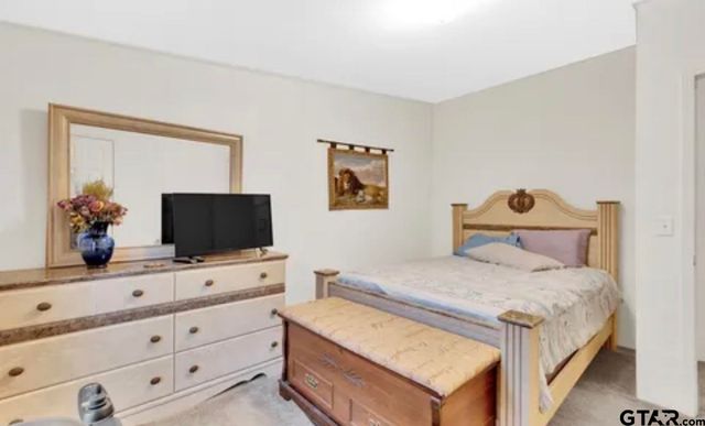 5029 Woodcastle, Chandler, TX 75758