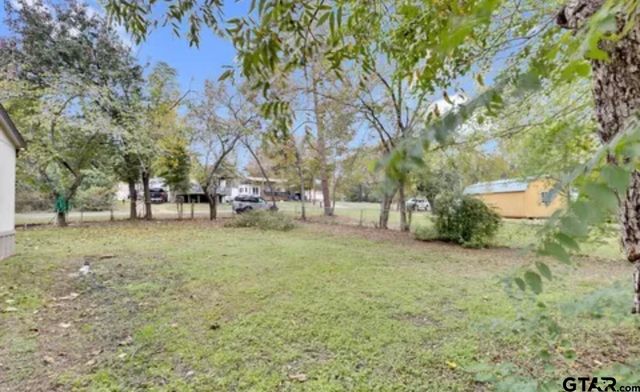 5029 Woodcastle, Chandler, TX 75758