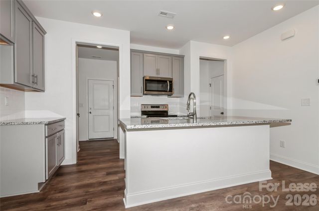 6002 Cedar Chip Way, Matthews, NC 28105