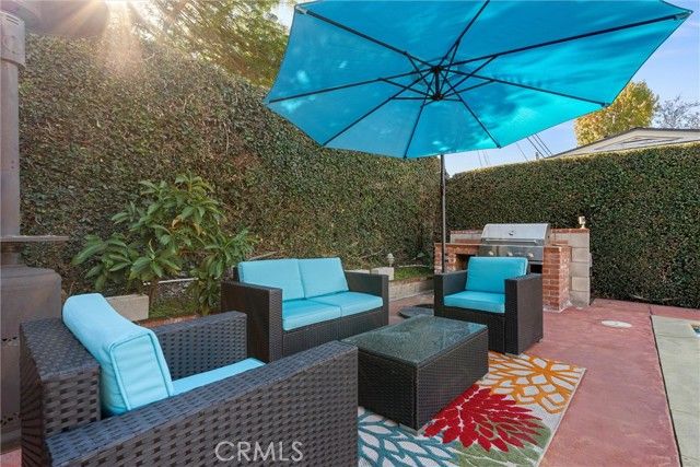 2213 Knoxville Avenue, Long Beach, CA 90815