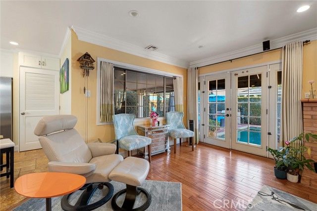 2213 Knoxville Avenue, Long Beach, CA 90815