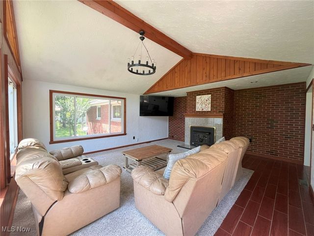 3015 Rockefeller Road, Willoughby Hills, OH 44092