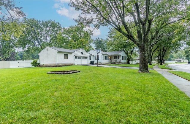 310 Wolf Avenue, Englewood, OH 45322