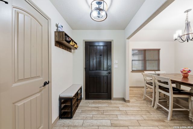 317 HONEYSUCKLE LN, La Vernia, TX 78121