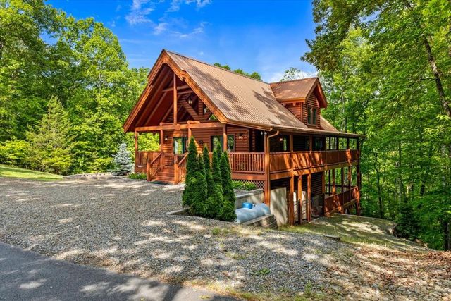 273 Ridgewood Drive, Murphy, NC 28906
