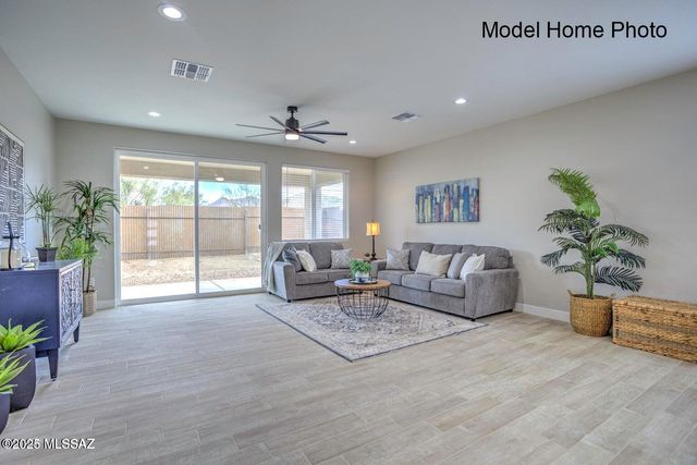 233 S Richmond Drive, Vail, AZ 85641