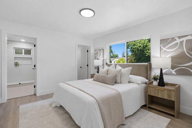 2611 Foothill Dr, Carmichael, CA 95608