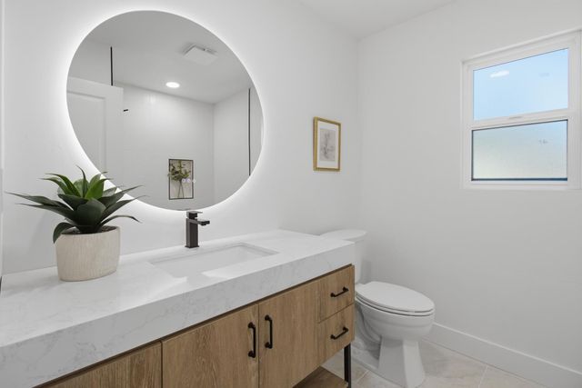 2611 Foothill Dr, Carmichael, CA 95608