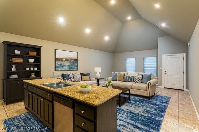 1415 S Willowbrook Circle, Fort Smith, AR 72908