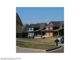 1415 S Willowbrook Circle, Fort Smith, AR 72908