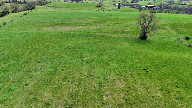 2300 Oregon Road, Salvisa, KY 40372