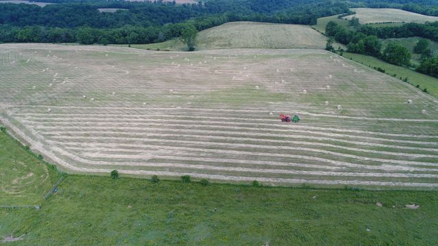 2300 Oregon Road, Salvisa, KY 40372