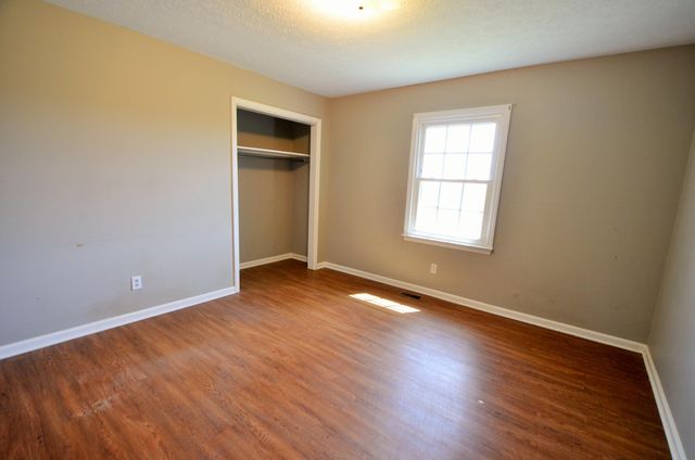 2300 Oregon Road, Salvisa, KY 40372