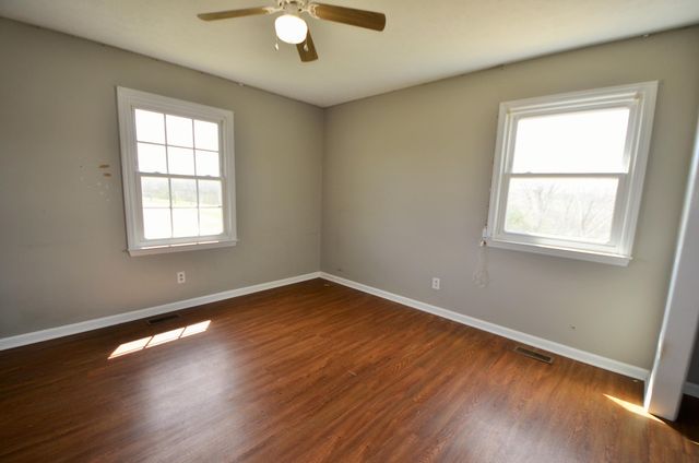 2300 Oregon Road, Salvisa, KY 40372