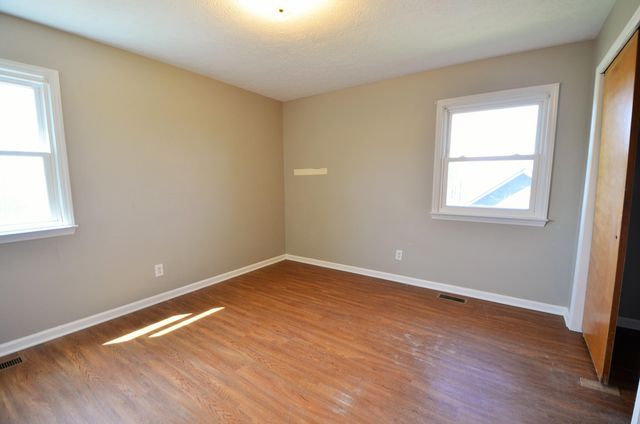 2300 Oregon Road, Salvisa, KY 40372