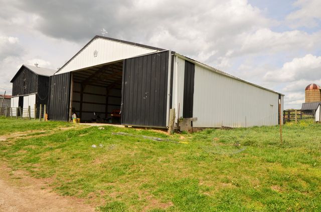 2300 Oregon Road, Salvisa, KY 40372