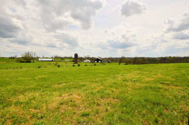 2300 Oregon Road, Salvisa, KY 40372