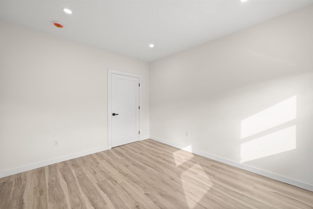 13 EAST 32ND ST, Bayonne, NJ 07002
