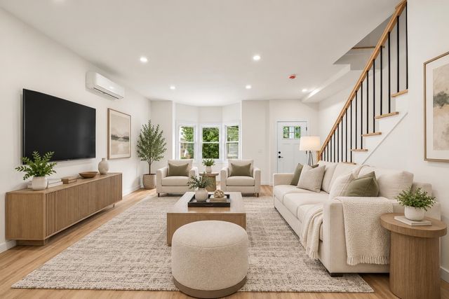 13 EAST 32ND ST, Bayonne, NJ 07002