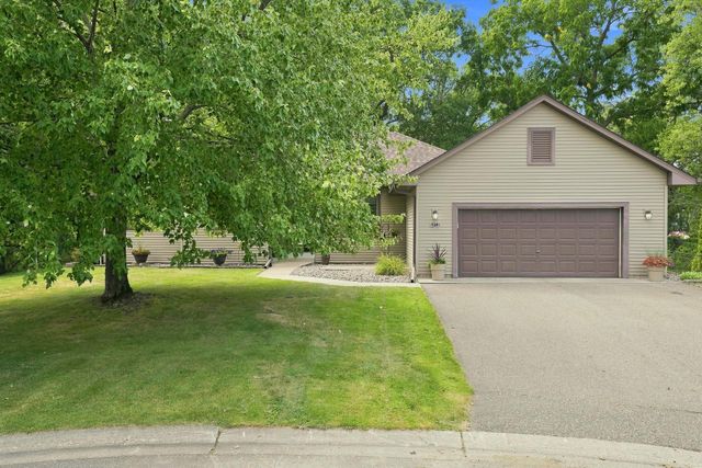 6973 4th Street Circle N, Oakdale, MN 55128