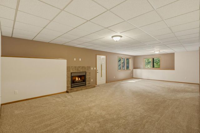 6973 4th Street Circle N, Oakdale, MN 55128