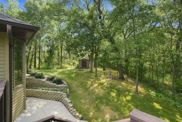6973 4th Street Circle N, Oakdale, MN 55128