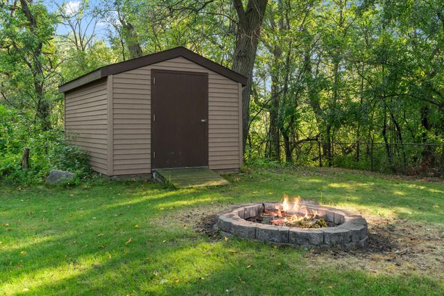 6973 4th Street Circle N, Oakdale, MN 55128
