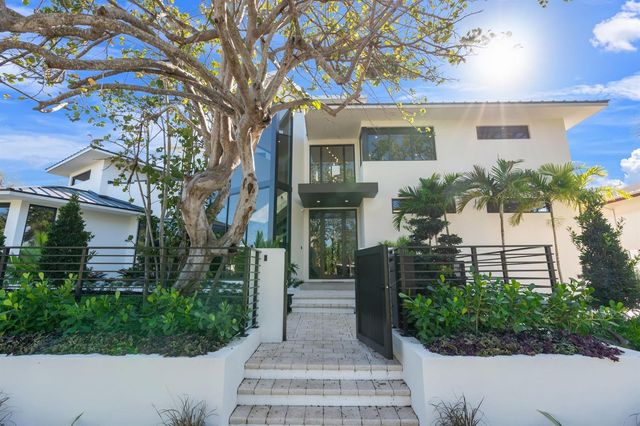 2035 Intracoastal Drive, Fort Lauderdale, FL 33305