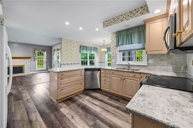 55 Shannon Glen, Perinton, NY 14450