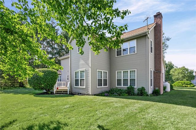 55 Shannon Glen, Perinton, NY 14450