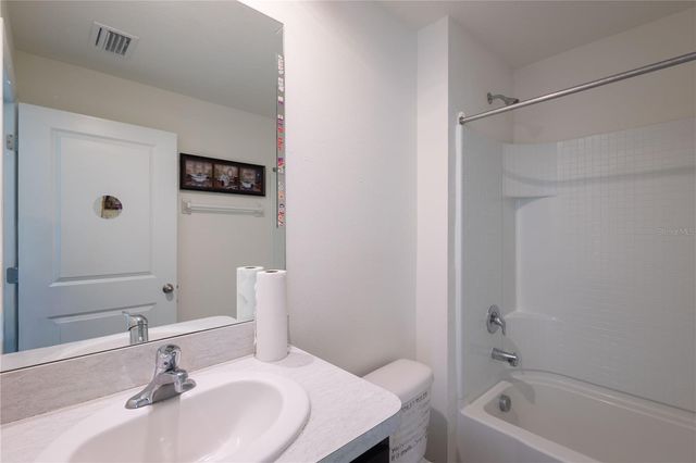 5455 LOGAN CAVE AVENUE, Wimauma, FL 33598