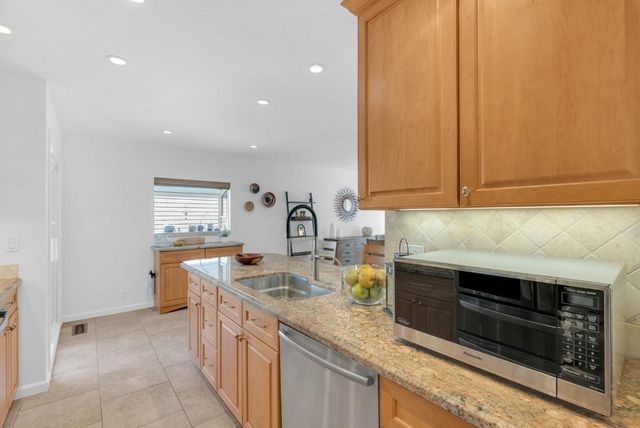 1117 Rainier Avenue, Pacifica, CA 94044