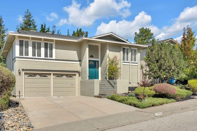1117 Rainier Avenue, Pacifica, CA 94044