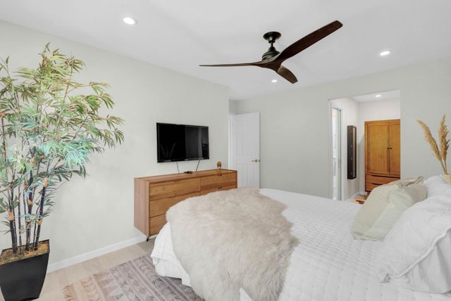 1117 Rainier Avenue, Pacifica, CA 94044
